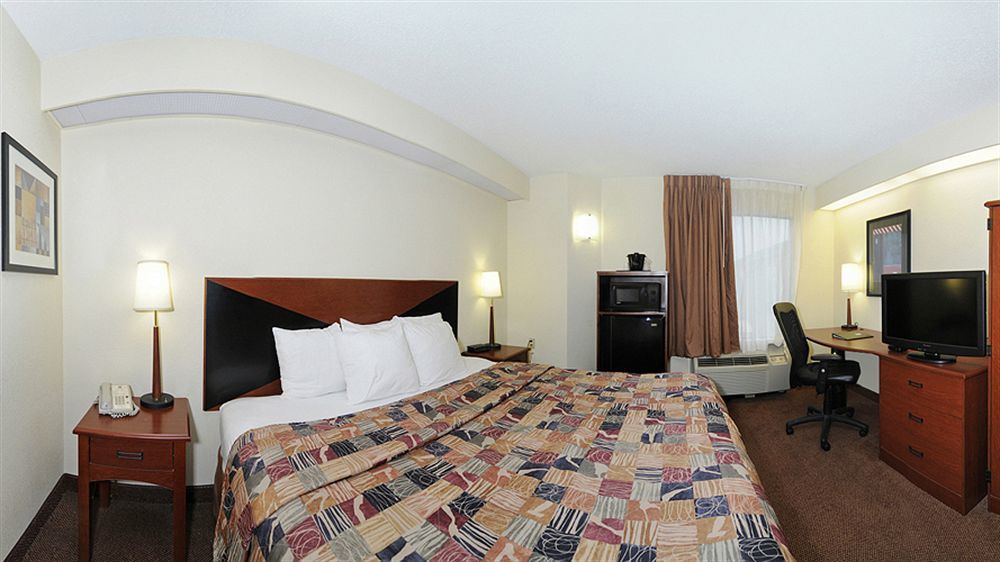 Sleep Inn Louisville Airport & Expo Exterior photo